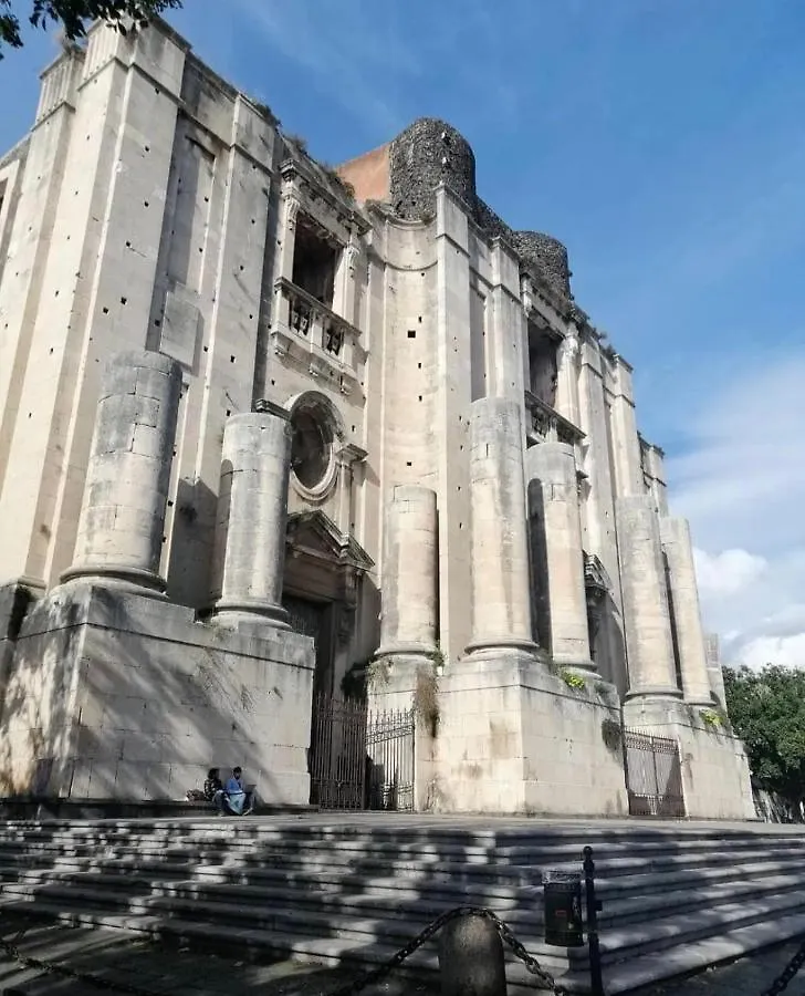 Central House Catania Historic Center إيطاليا