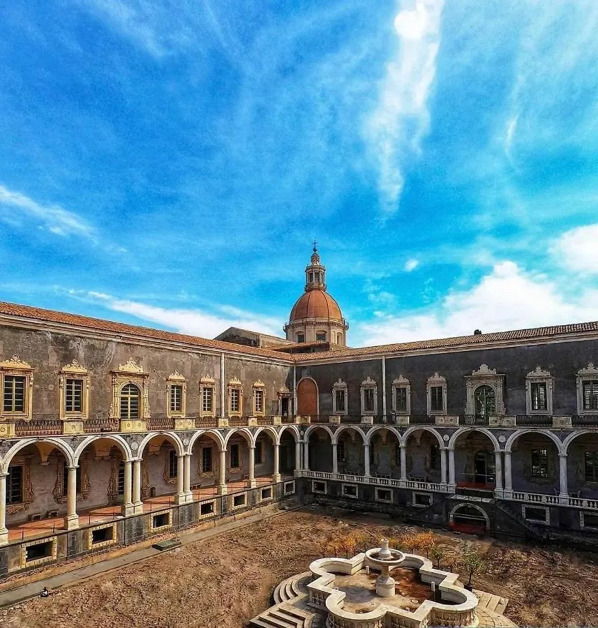 Central House Catania Historic Center